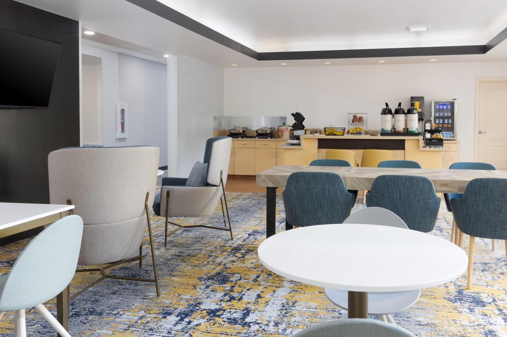 Towneplace Suites By Marriott Erie Kearsarge Exterior photo