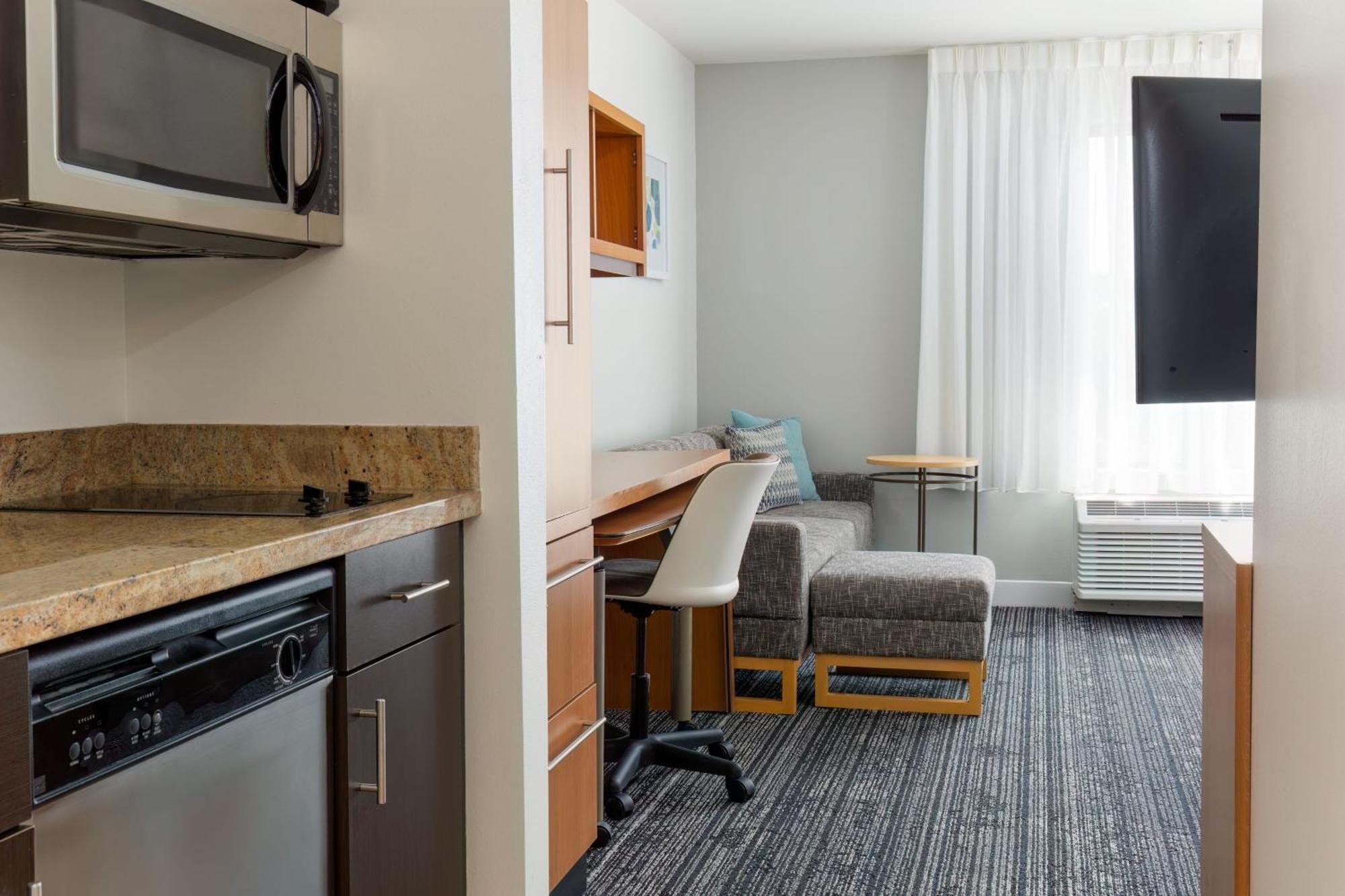 Towneplace Suites By Marriott Erie Kearsarge Exterior photo