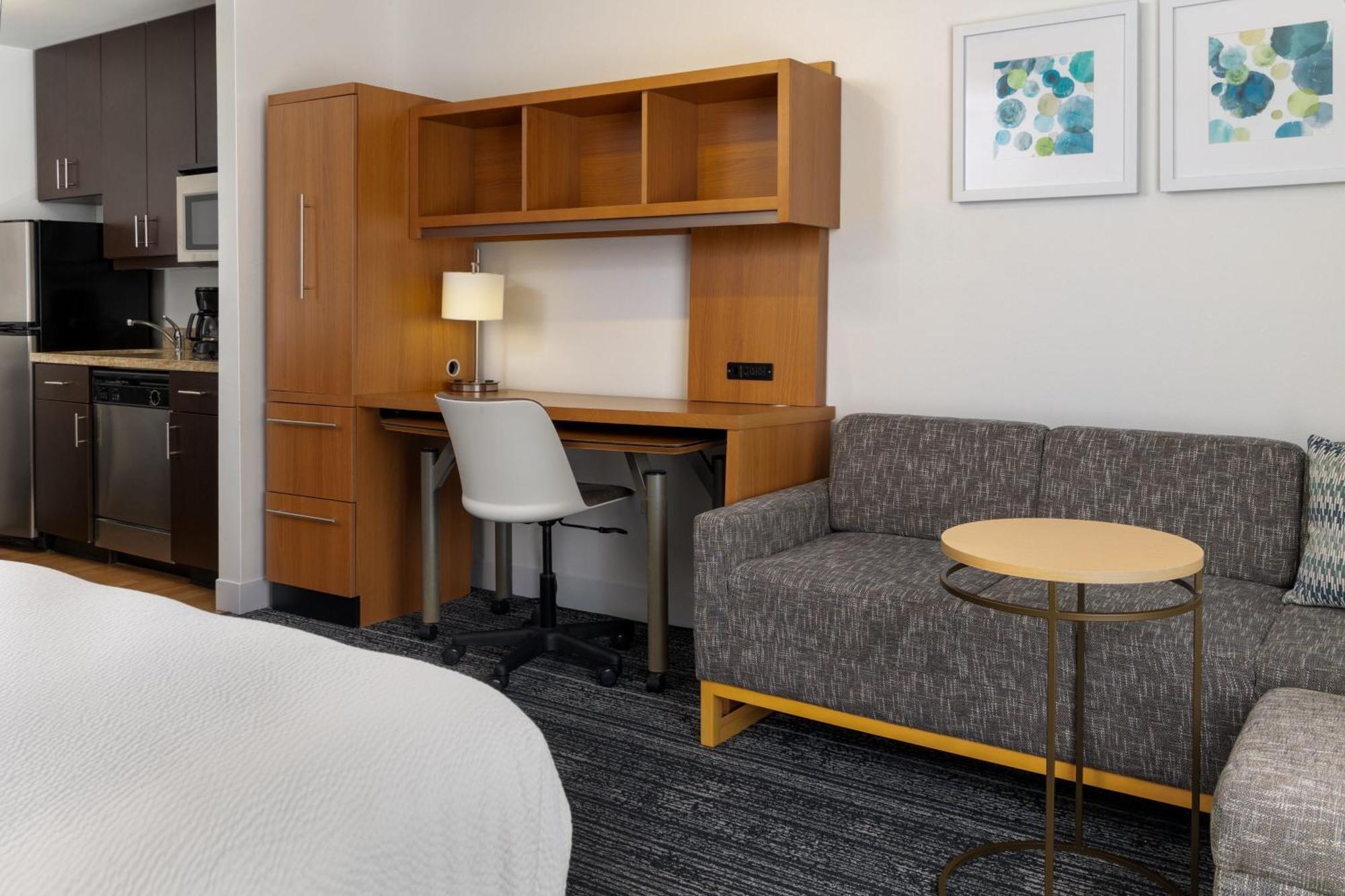 Towneplace Suites By Marriott Erie Kearsarge Exterior photo