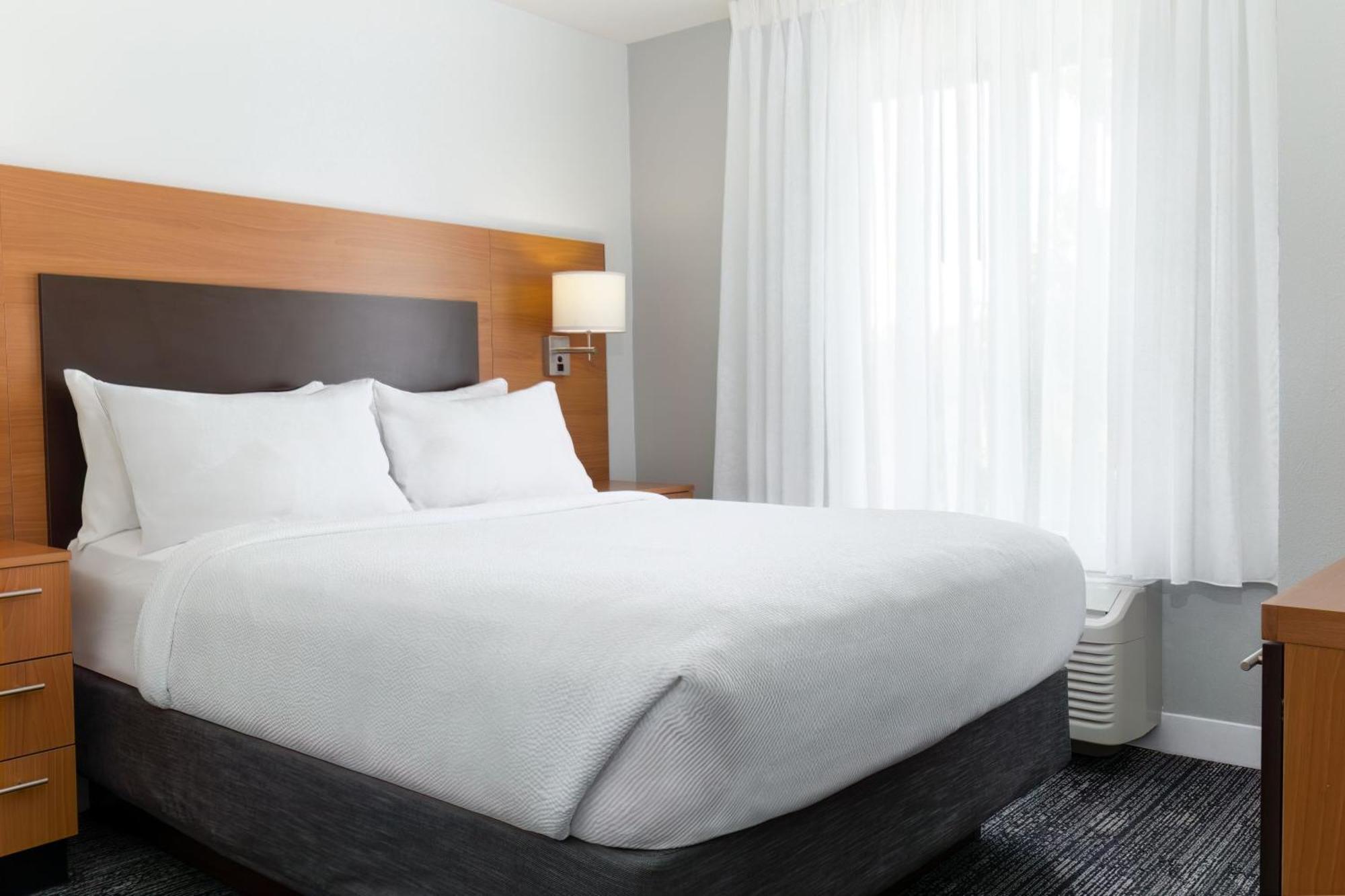 Towneplace Suites By Marriott Erie Kearsarge Exterior photo